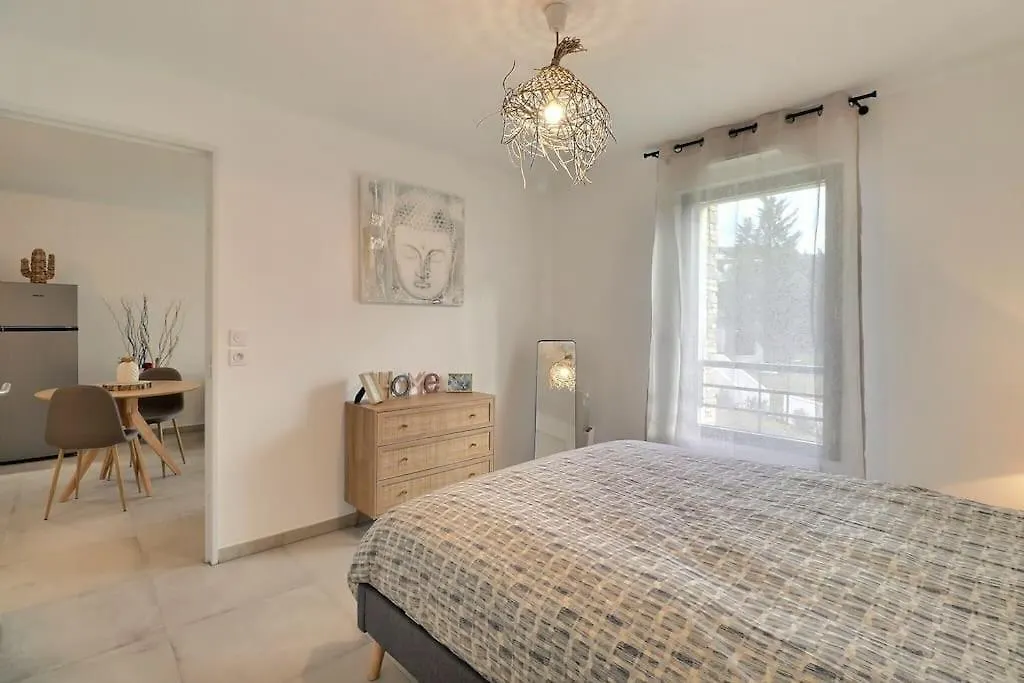 Appartement Moderne - Terrasse - Piscine - Parking Ventabren